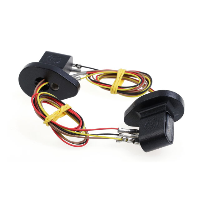 Buy Cult-Werk — ''Shorty'' 3-1 taillight / turn signal combo. Black — Dapper Motor Dapper Motor — Cult-Werk — ''Shorty'' 3-1 taillight / turn signal combo. Black | motorcycle lighting